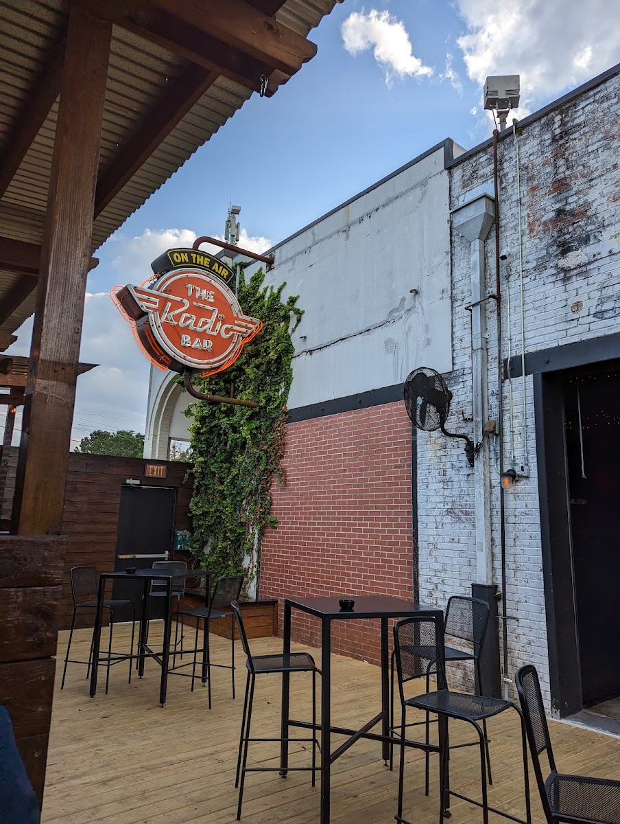Radio Bar
